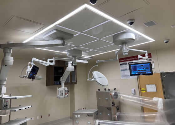 View inside an operating room at the Univ. of Colorado Health Anschutz facility